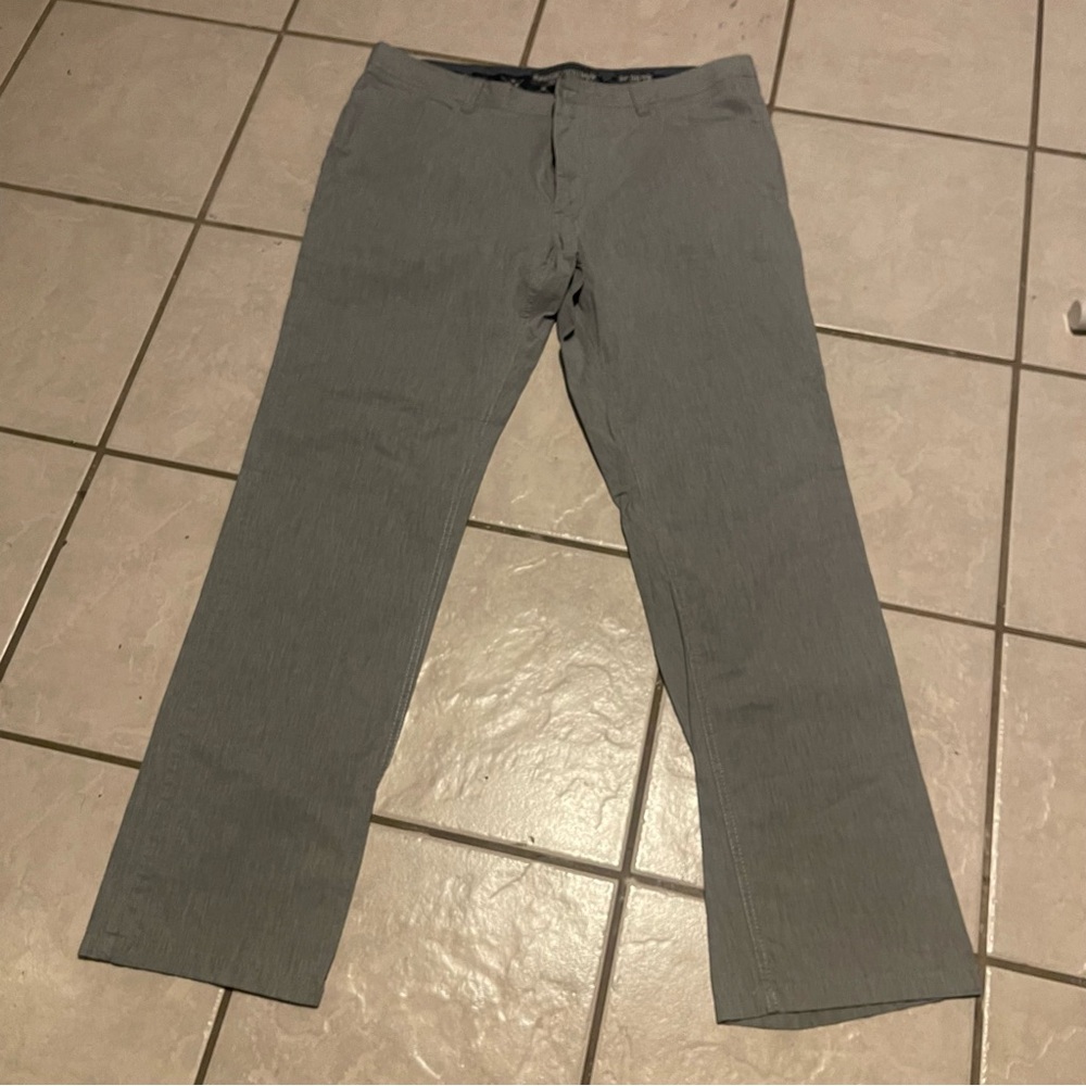Enzo Casual Men's Gray Dress Pants Size 38x32 -100% Cotton‎